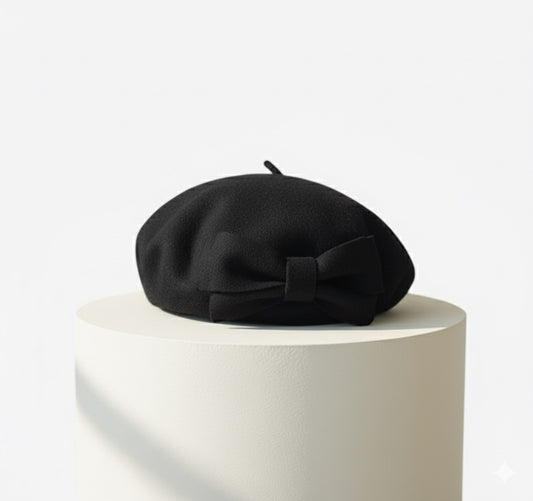 Classic Wool Beret — Effortless Parisian Elegance